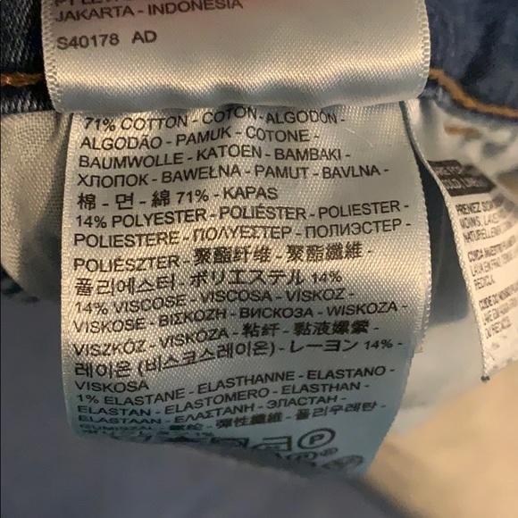 LEVIS JEANS - Picture 3 of 3